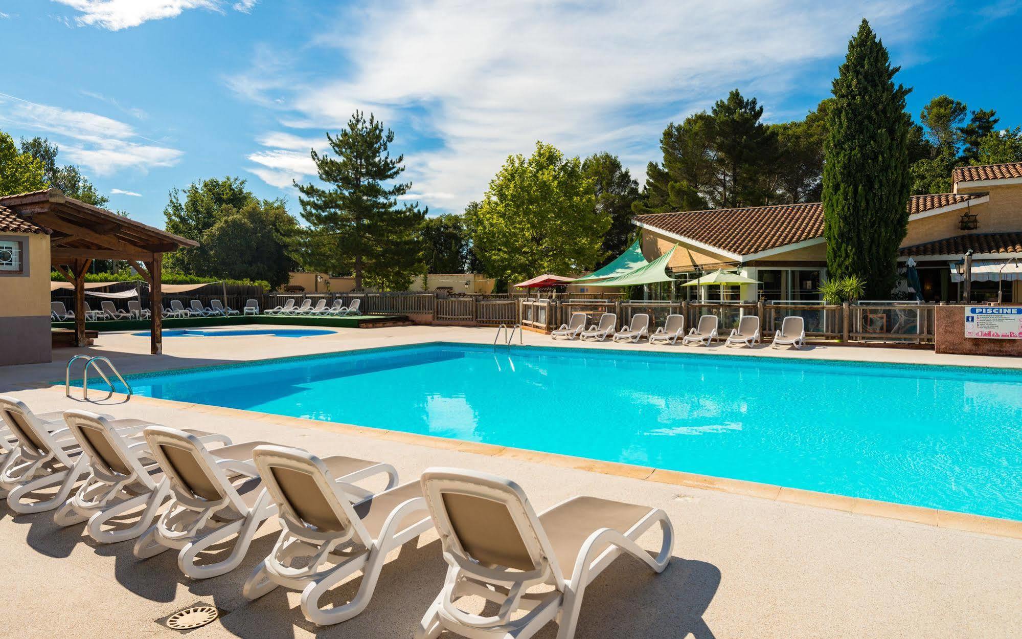 Lagrange Vacances Les Mazets De Gaujac Gaujac  エクステリア 写真